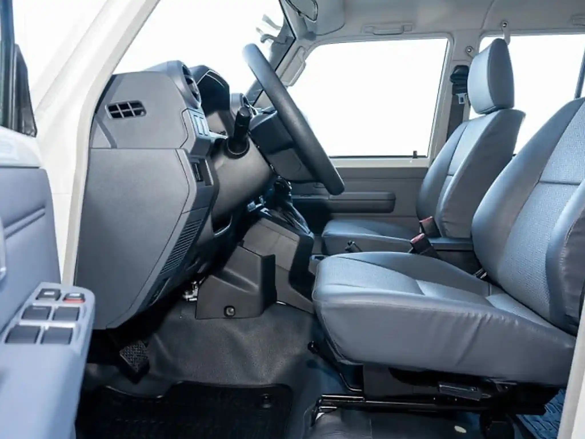 GDJ79 Doppel Kab TOYOTA LAND CRUISER 2024+