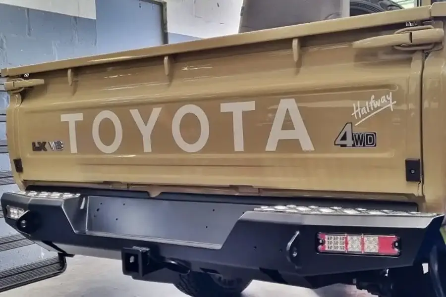 Gobi-X Stealth Heckstossstange Toyota Land Cruiser 79